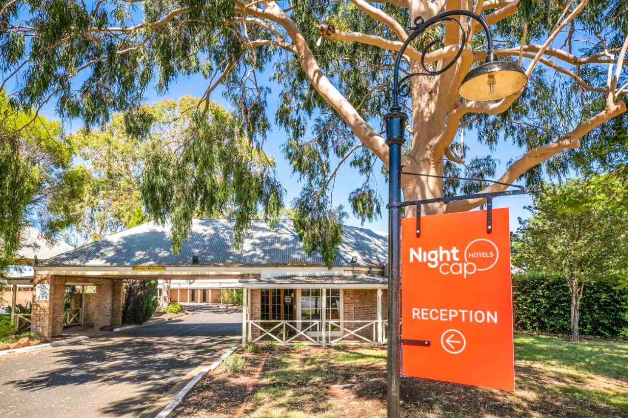 Nightcap At Macquarie Inn Dubbo Luaran gambar